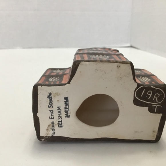 Suffolk Cottage Mudlen End Studio Style Figurine - Picture 3 of 6